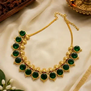 Ananda Necklace gold-plated South Indian temple necklace close-up detail